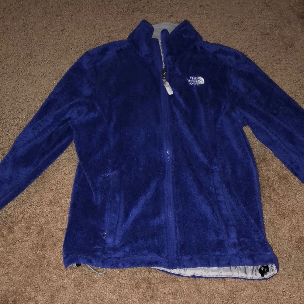 I am selling a north face coat